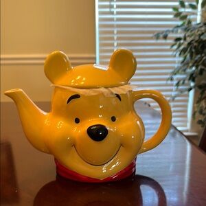 Winnie the Pooh Yellow Teapot
